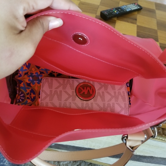 Michael Kors jelly hamilton bag - Picture 2 of 3